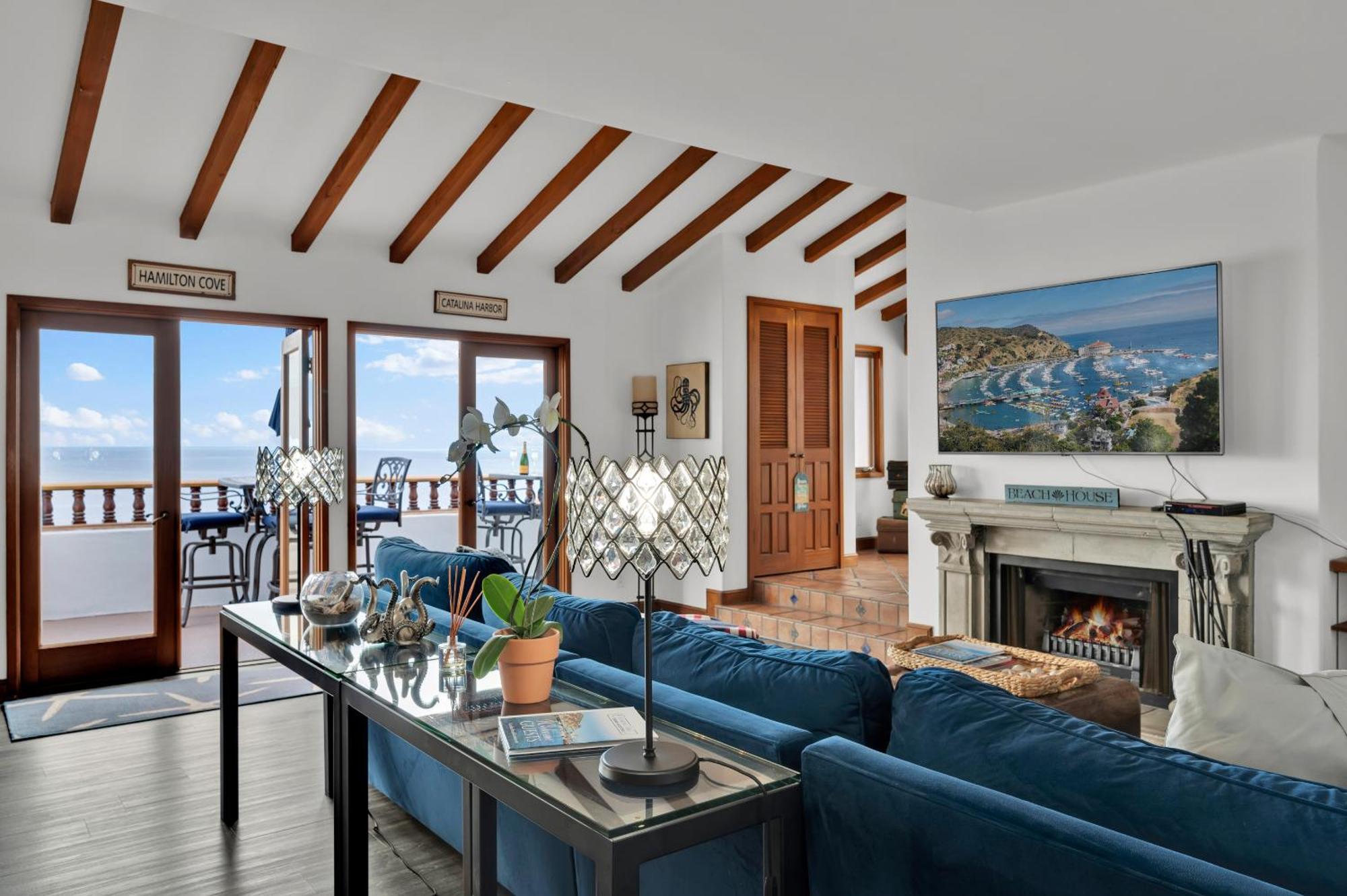 Gorgeous Oceanfront Villa With Panoramic Views Авалон Экстерьер фото